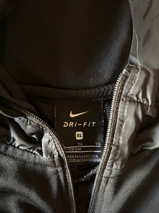 Sudadera Nike Impermeable Dri-Fit Talla XS