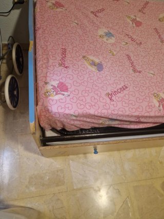 Cama 90 con estanterías y tara