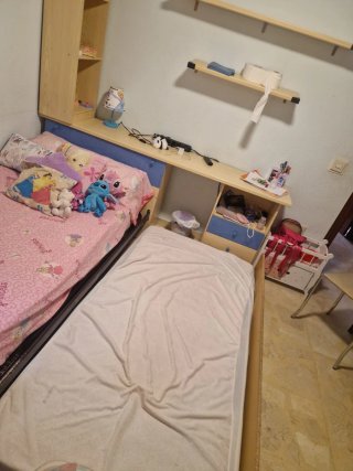 Cama 90 con estanterías y tara