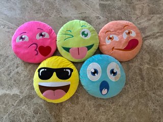Conjunto 5 Cojines Caritas Emoji