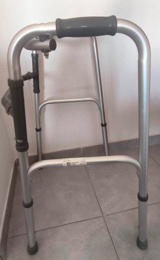 Andador aluminio plegable y fijo