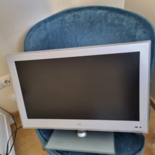 TV / Monitor LED JVC + Mando Original PRECIO FIJO