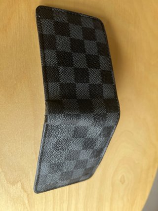 Billetera Estilo LV Damero Gris y Negro