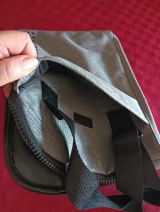 Borsa tracolla porta tablet iPad grigia