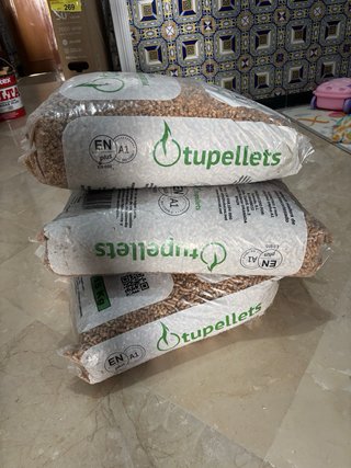 Estufa de pellets HERGOM + 3 sacos de pellets ENpl