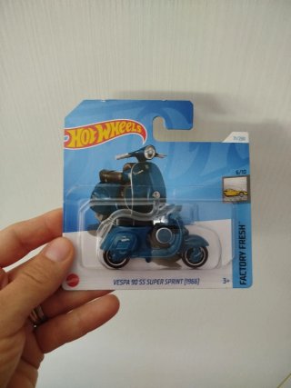 Hot Wheels Vespa 90 SS Super Sprint 1966