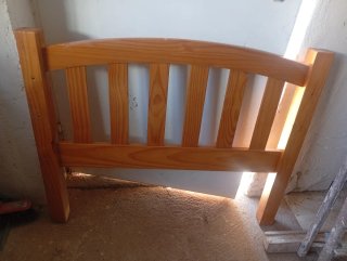 Cabecero de cama de madera(solo me queda uno)
