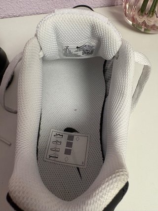 Nike Air Max Invigor Print