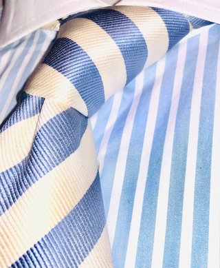 Elegante Corbata Italiana Seda Natural Beige/Azul