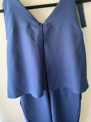 Mono azul con lazos