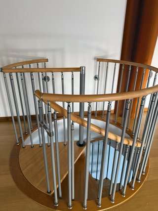 Escalera caracol madera y metal Ø160cm