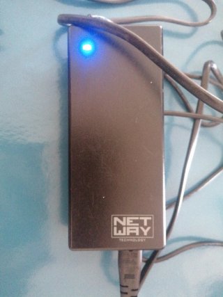 Cargador Net Way Technology Universal Portátil