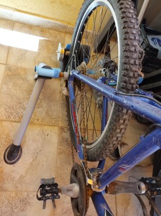 Bicicleta Montaña con rodillo Tacx