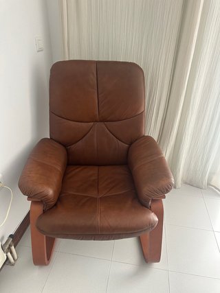 Sillón de cuero marrón