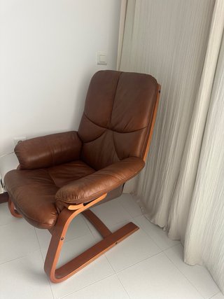 Sillón de cuero marrón