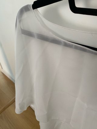 Chal blanco transparente