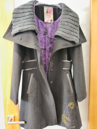 Abrigo Desigual Negro Talla M