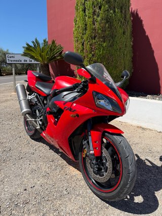 Yamaha R1
