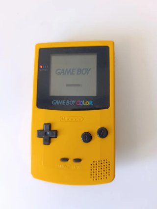 Nintendo Game Boy Color Amarilla