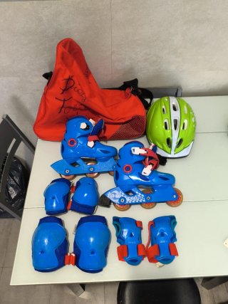 Pack Patines Talla 26 + Protecciones + Casco