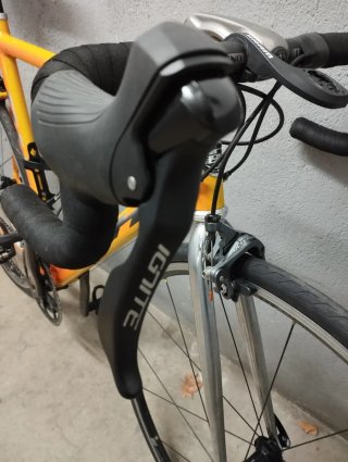 Bicicleta Carretera BH Stelvio