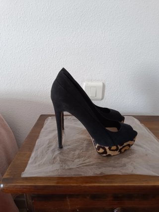 Zapatos de tacón Bershka leopardo