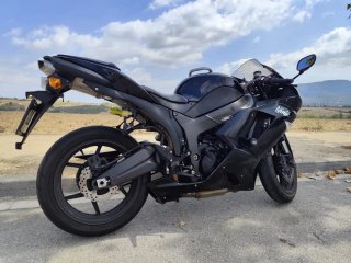 Kawasaki ZX6R-600 Ninja 2008 Negra