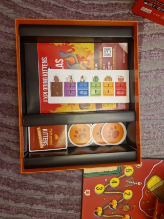 Exploding Kittens: El Juego de Tablero