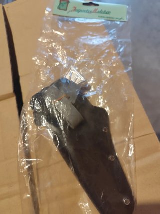 Pistola de Juguete y Funda
