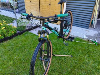 KTM MYROON GLORY