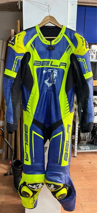 Mono Bela XRace Azul y Fluor