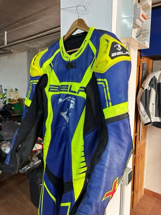 Mono Bela XRace Azul y Fluor