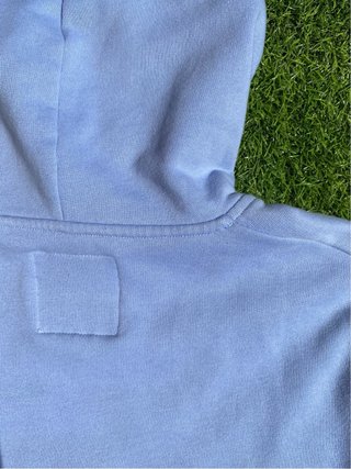 Sudadera Hollister Croped Azul Celeste (Talla S/M)