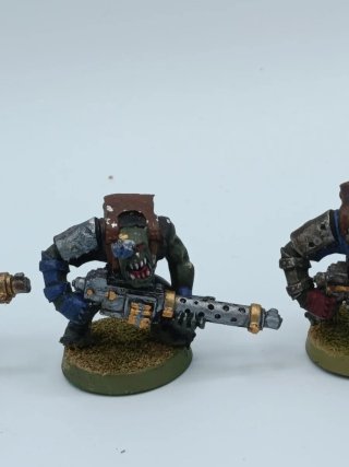 Orkos con arma pesada metal precio por miniatura