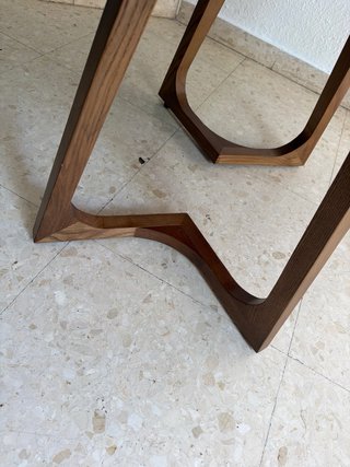 Mesa auxiliar moderna