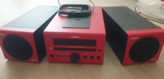 Cadena musical Yamaha CRX-040 Roja