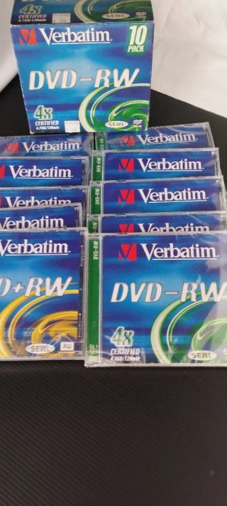 Lote: 11 DVD RW y 5 DVD-R VERBATIM + 25 CD-R SONY