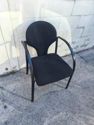 Silla Negra Tela y Metal