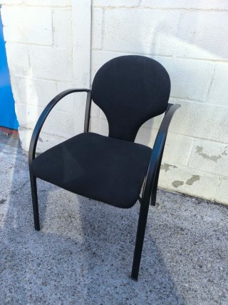 Silla Negra Tela y Metal