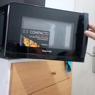 Microondas Taurus Compacto 700W 20L