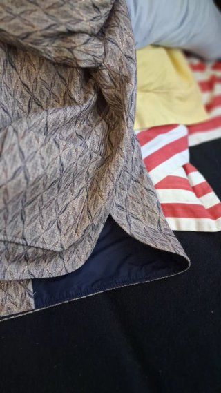 Chaqueta entretiempo hilos dorados