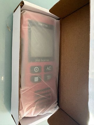 Detector HW-710 Wall Stud Finder