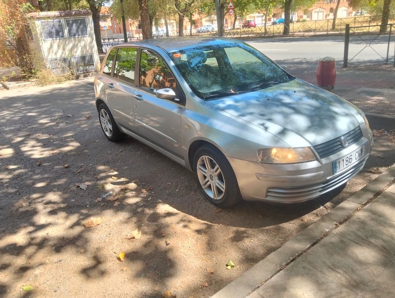 FIAT Stilo 2004 - foto 1