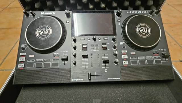 Numark Mixstream PRO+ Maletín DJ