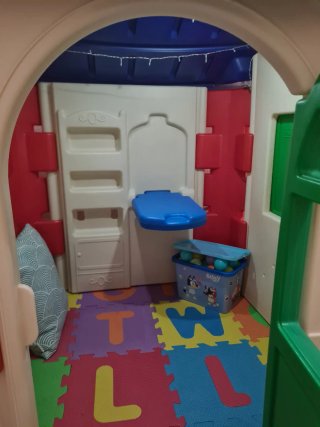 Casita de jardín infantil FEBER