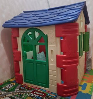 Casita de jardín infantil FEBER