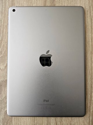 iPad 6ª Gen 32GB Wi-Fi + Custodia per Bambini