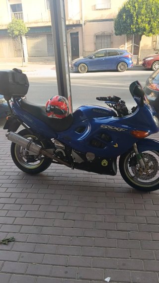 Suzuki GSX 600 F 82 CV Modificada