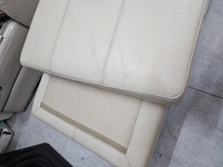 Puff / Reposapiés Piel Beige