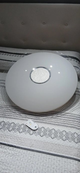 Lámpara LED Grande con Música y 3 Tonos
